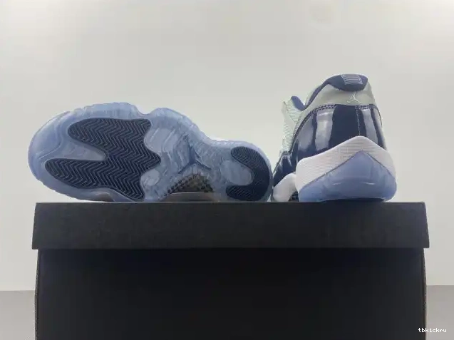 Reps TBK Air Retro Low Jordan 11 Georgetown 528895-007 0615